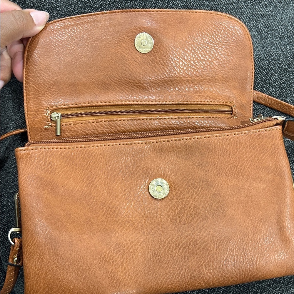 Michael Kors Brown Leather Crossbody Bag - Picture 3 of 9